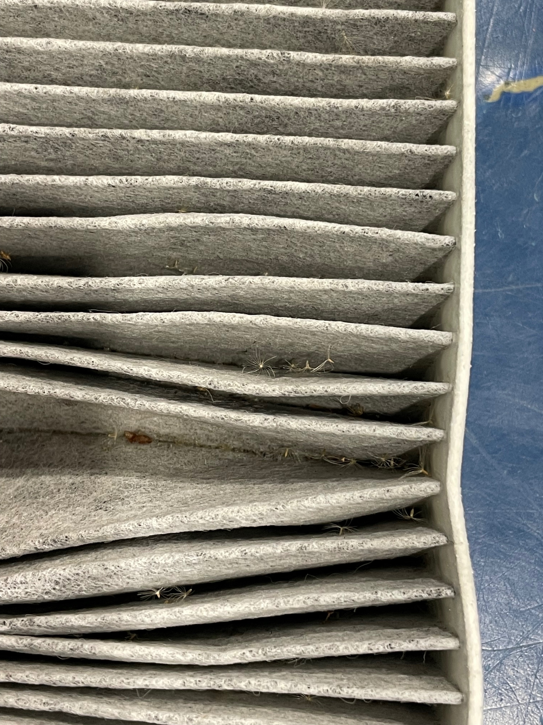 スタイルコクピットズーム　ダイハツ タントカスタム L375S　エアコンフィルター交換