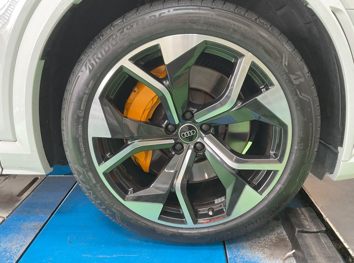 スタッフが撮影・加工した画像です