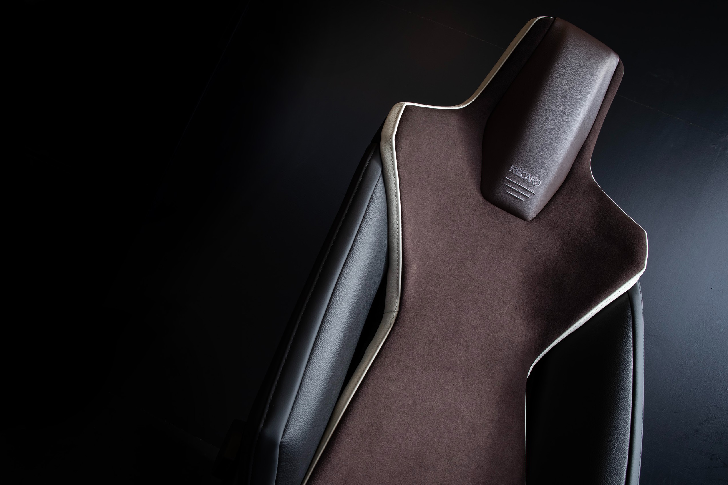 RECARO NEW LX-F】登場！！ | スタッフ日記 | コクピット21世田谷 | 車