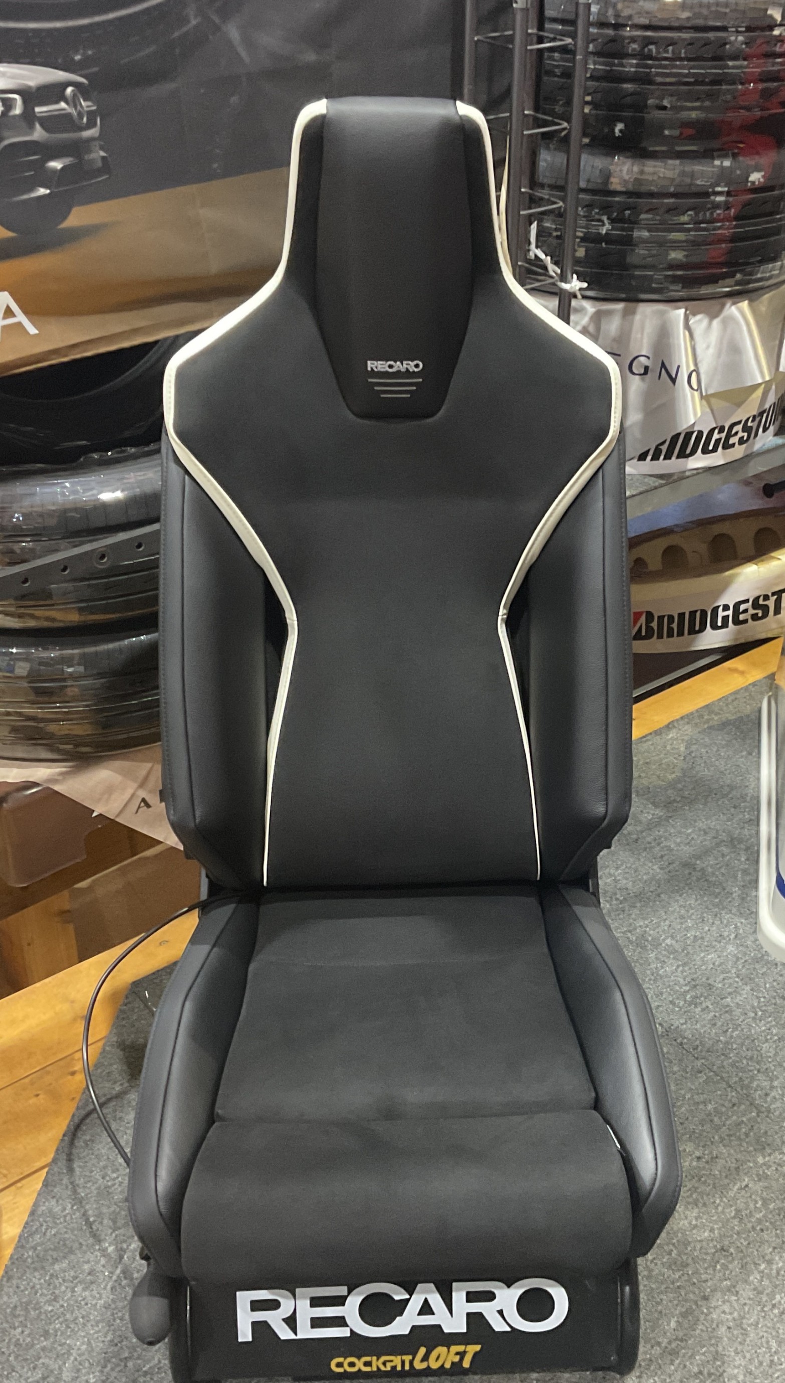 (新品)レディーガガ VIPGOLD 最前列 ビーニー 0102203030_6593f3d66bf80.jpg