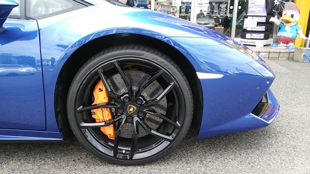 ウラカンLP610-4 × NOVITEC！ | ランボルギーニ ウラカン 足