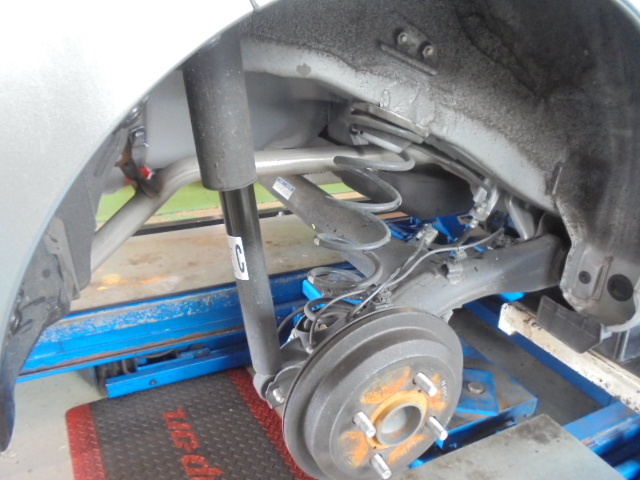 La300 ミライースに 車高調取り付け アフターパーツ取り付け事例 コクピット 麻生 お店の得意技紹介