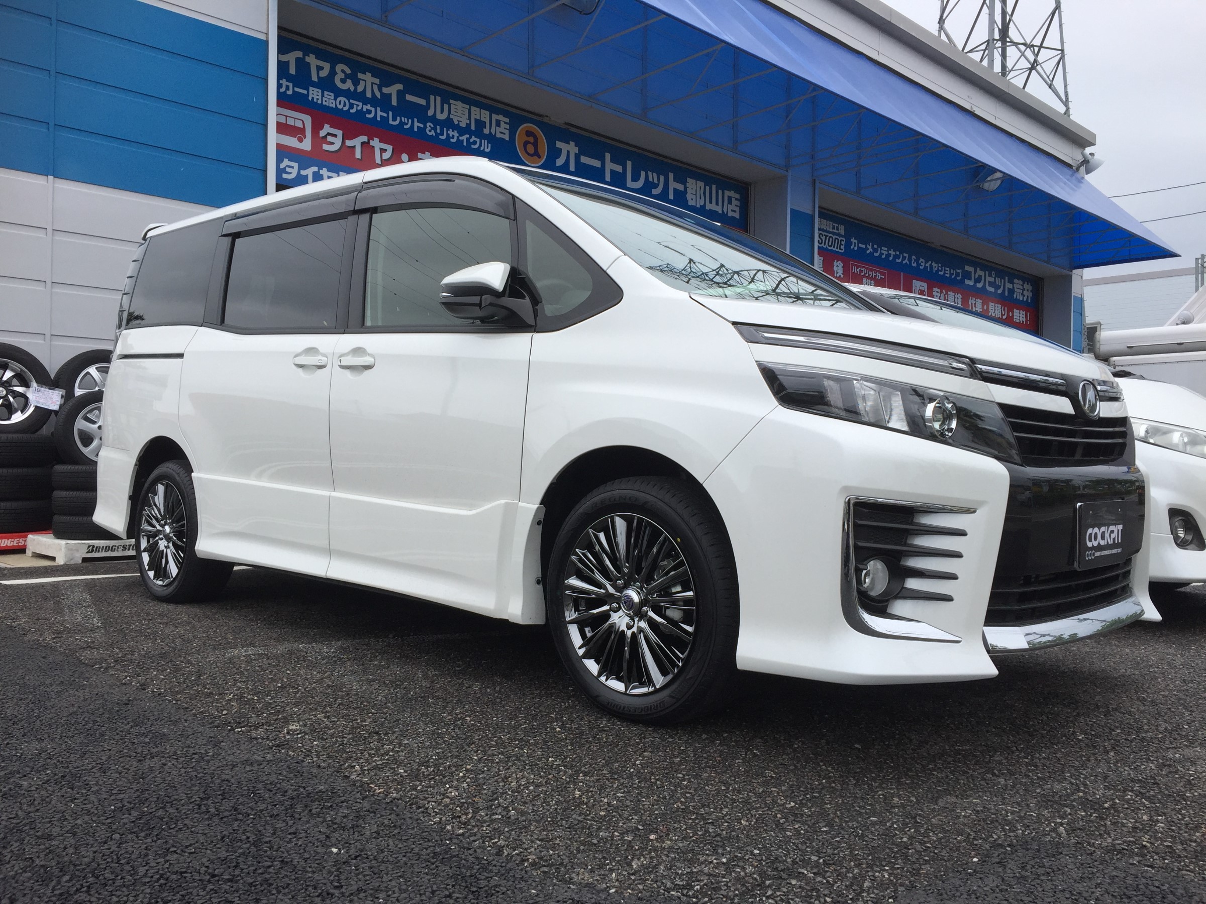 RAYS ベルサス VOUGE & REGNO GRVⅡ × VOXY | トヨタ RAYS ベルサス VOUGE & REGNO GRVⅡ × VOXY | トヨタ