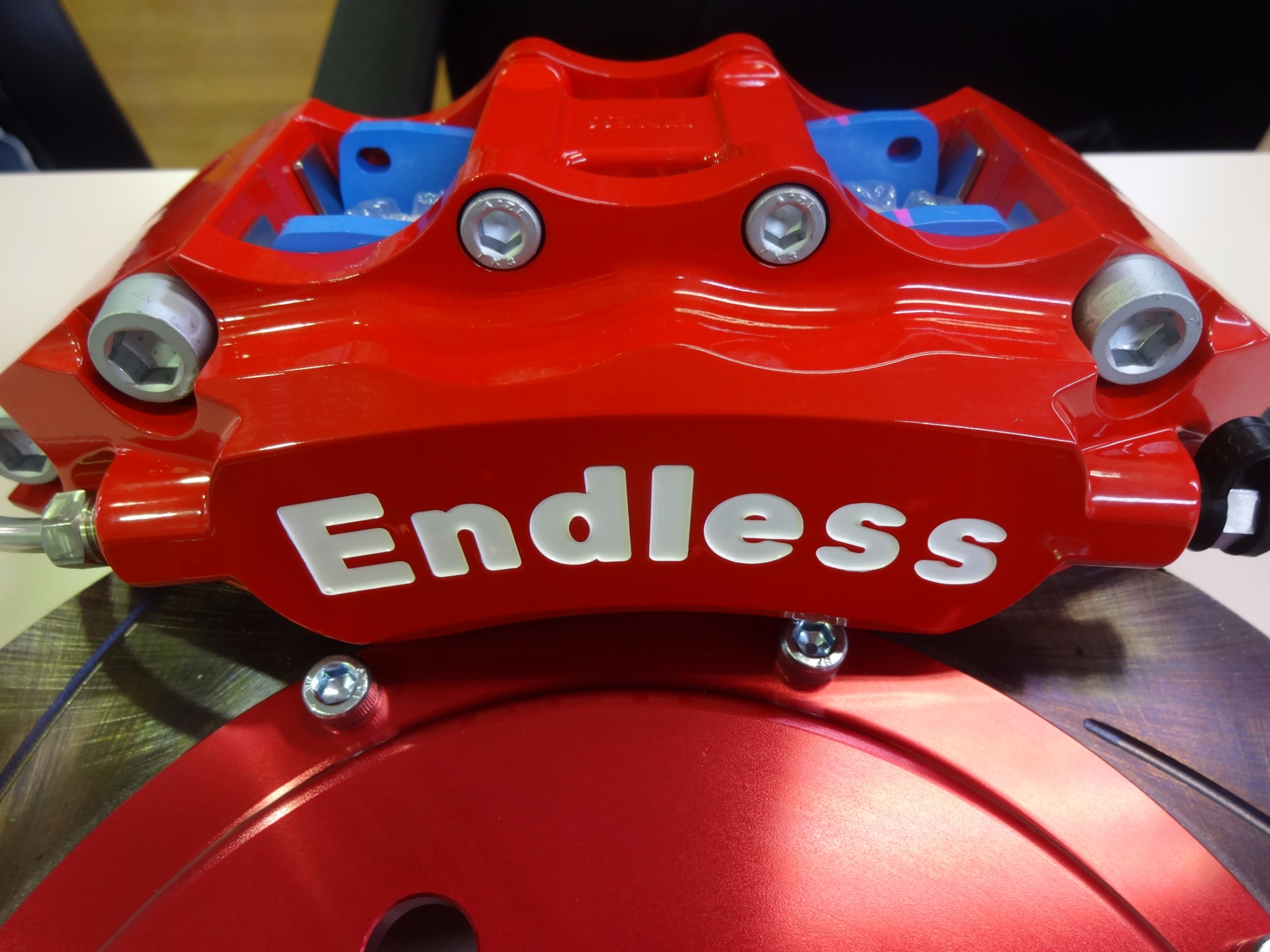 エンドレスキャリパー マイクロ6入荷!! | 今日の出来事 | コクピット