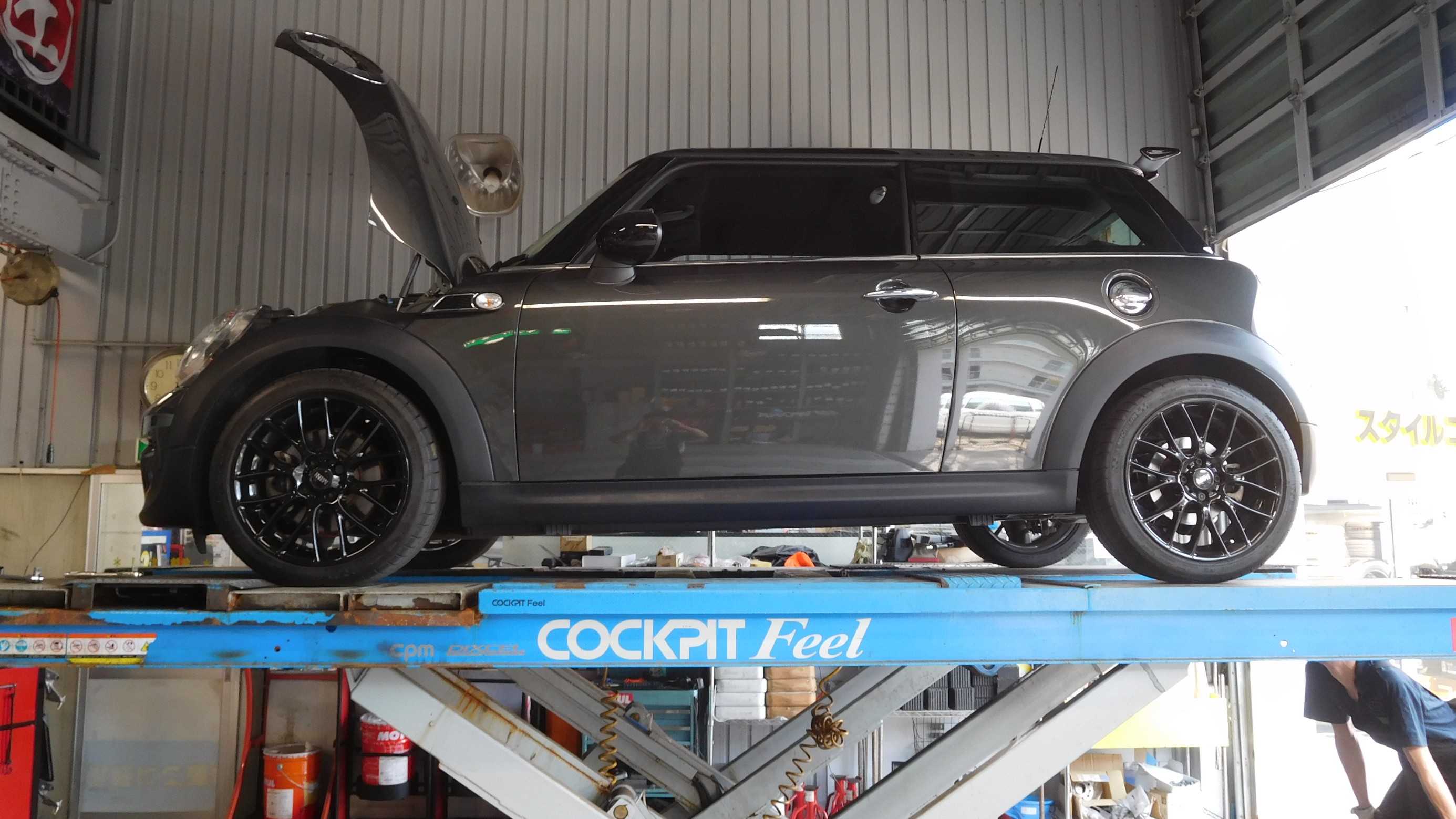 MINI R56 に GIOMIC（ジオミック）メンバーブレースセット