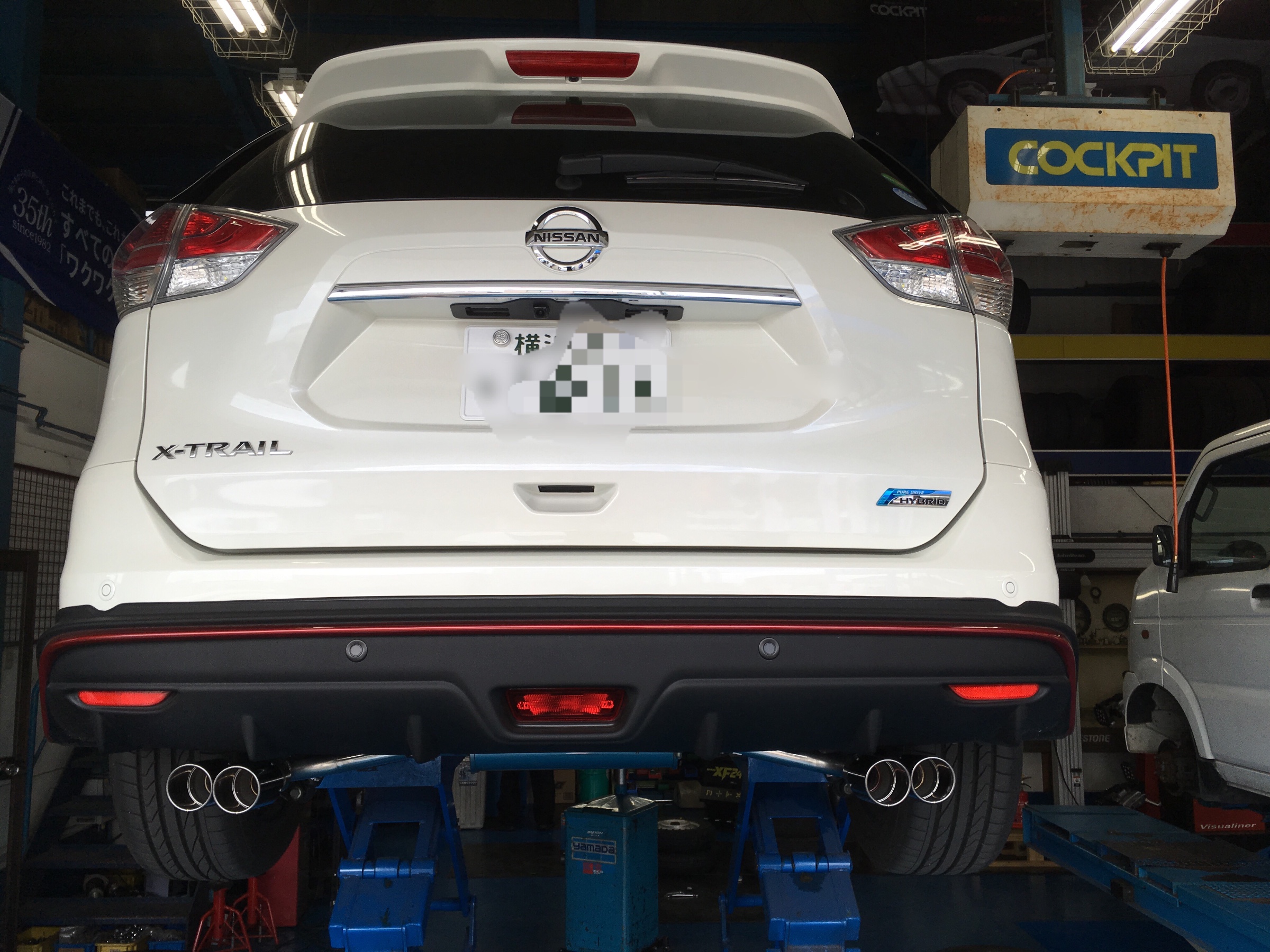 エクストレイルt32 HKS マフラー 4本出し