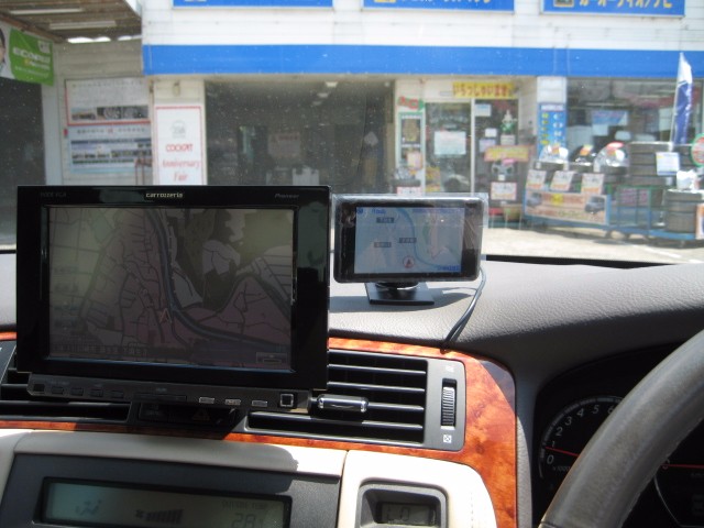 Gpsレーダー探知機の取り付け トヨタ クラウン Av カーナビ ドライブレコーダー Etc Av カーナビ ドライブレコーダー Etc レーダー取付 アフターパーツ取り付け事例 コクピット 麻生 お店の得意技紹介