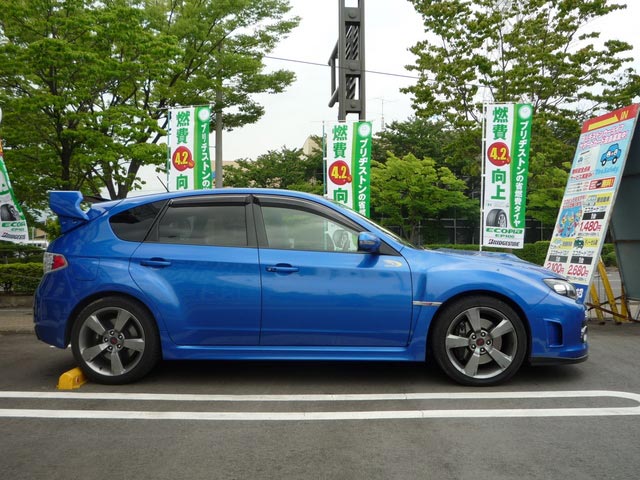 GRBインプレッサ VARIS風ウイング