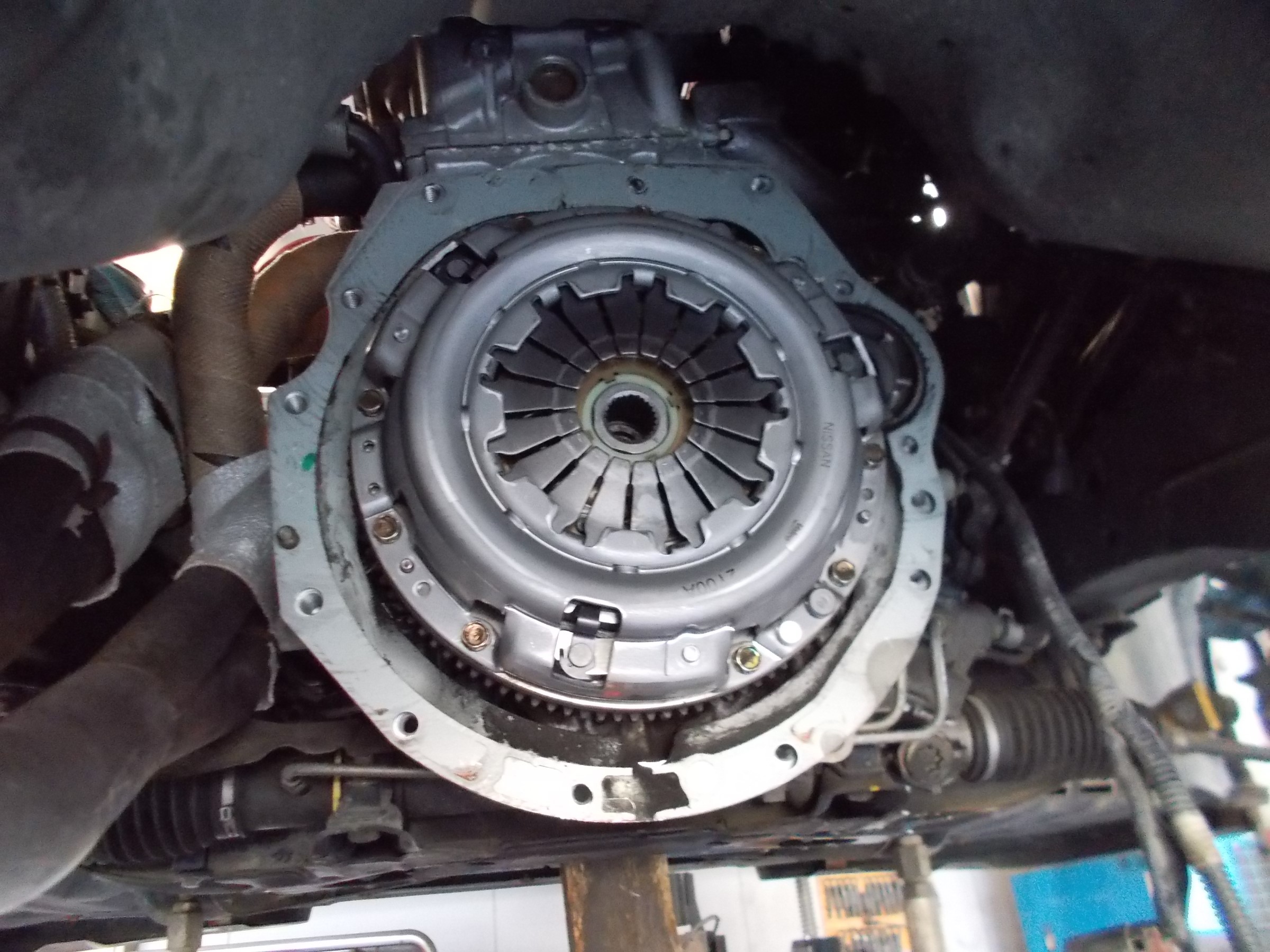 シルビア クラッチ交換。 | 日産 シルビア その他パーツ その他 > 駆動系関連パーツ取付 | 作業日誌 | コクピット 川越 | お店の得意技紹介