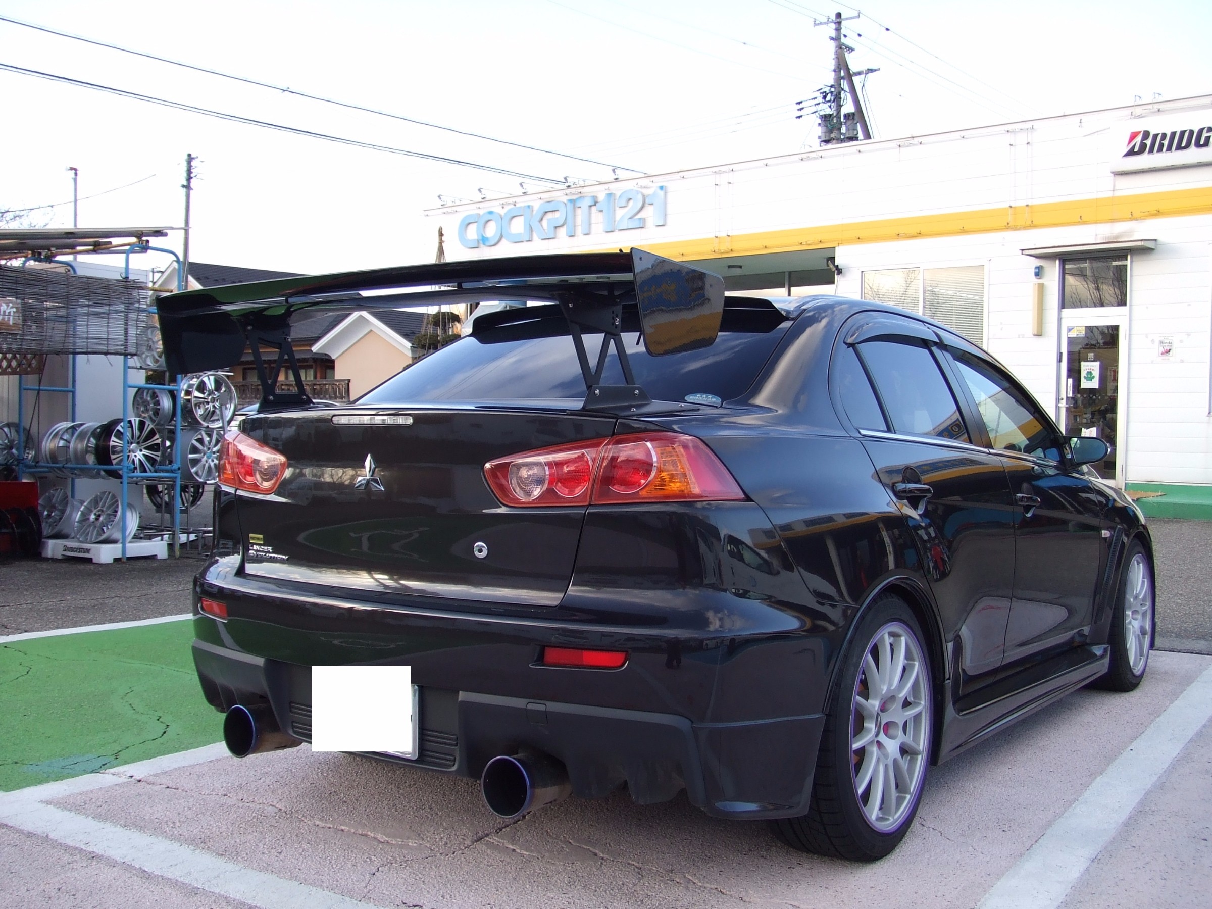 ランエボx Voltex Gtウィング取り付け スタッフ日記 コクピット 121 車のカスタマイズにかかわるスタッフより