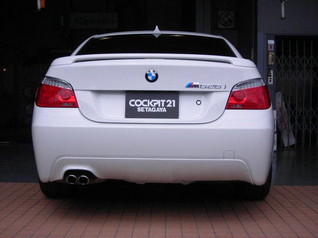 BMW E60 525i REMUSマフラー（4本出し）＆ end.cc製リア