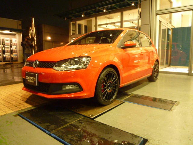 VW NEW POLO GTI ホイール交換 | スタッフ日記 | コクピット21