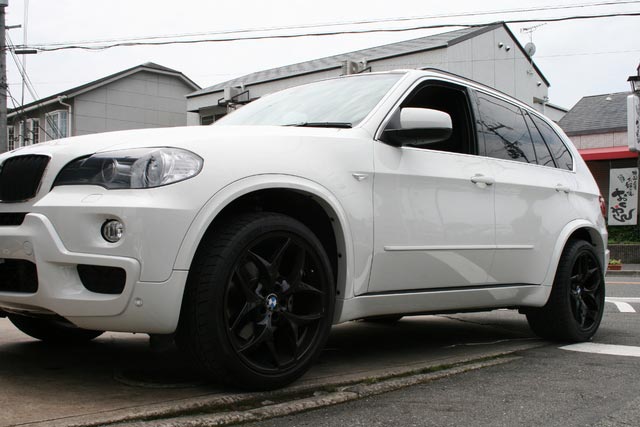 BMW X5 E70 タイヤ、ホイール | KAMEOKA DIARY | コクピット 亀岡 | 車