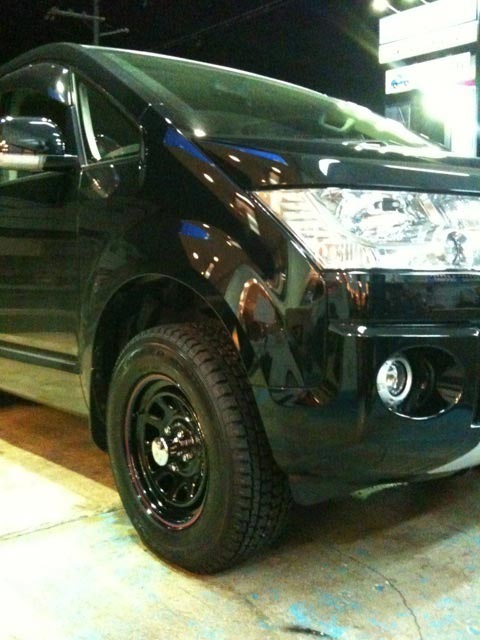 デリカd5 スタッドレス ホイール 装着 Kameoka Diary コクピット 亀岡 車のカスタマイズにかかわるスタッフより