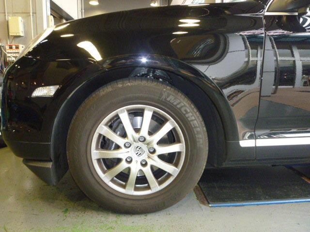 カイエン 車高調取付 スタッフ日記 コクピット21世田谷 車のカスタマイズにかかわるスタッフより