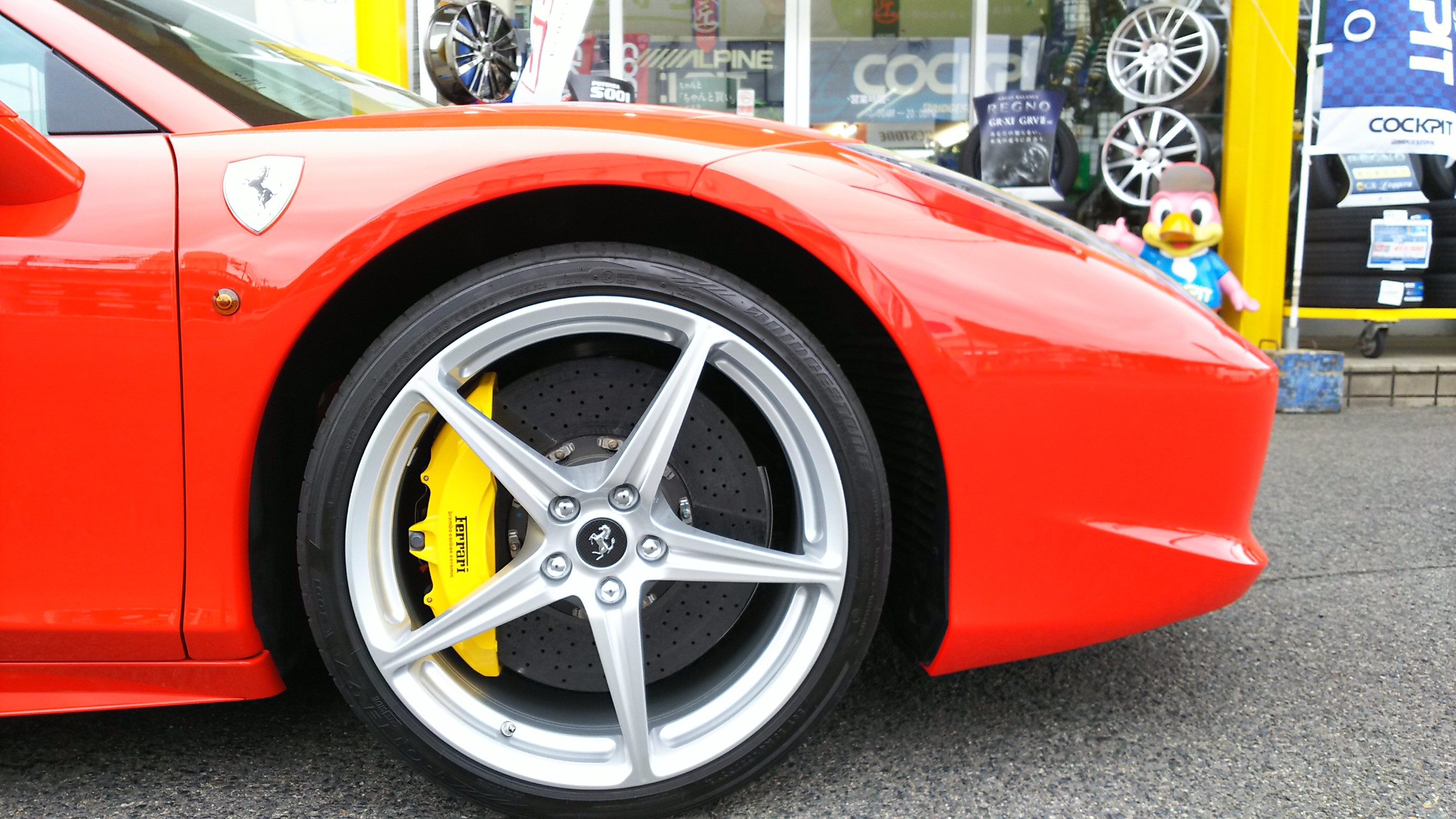 Ferrari  SPIDER × NOVITEC ROSSO ＆ IID EBM！   フェラーリ