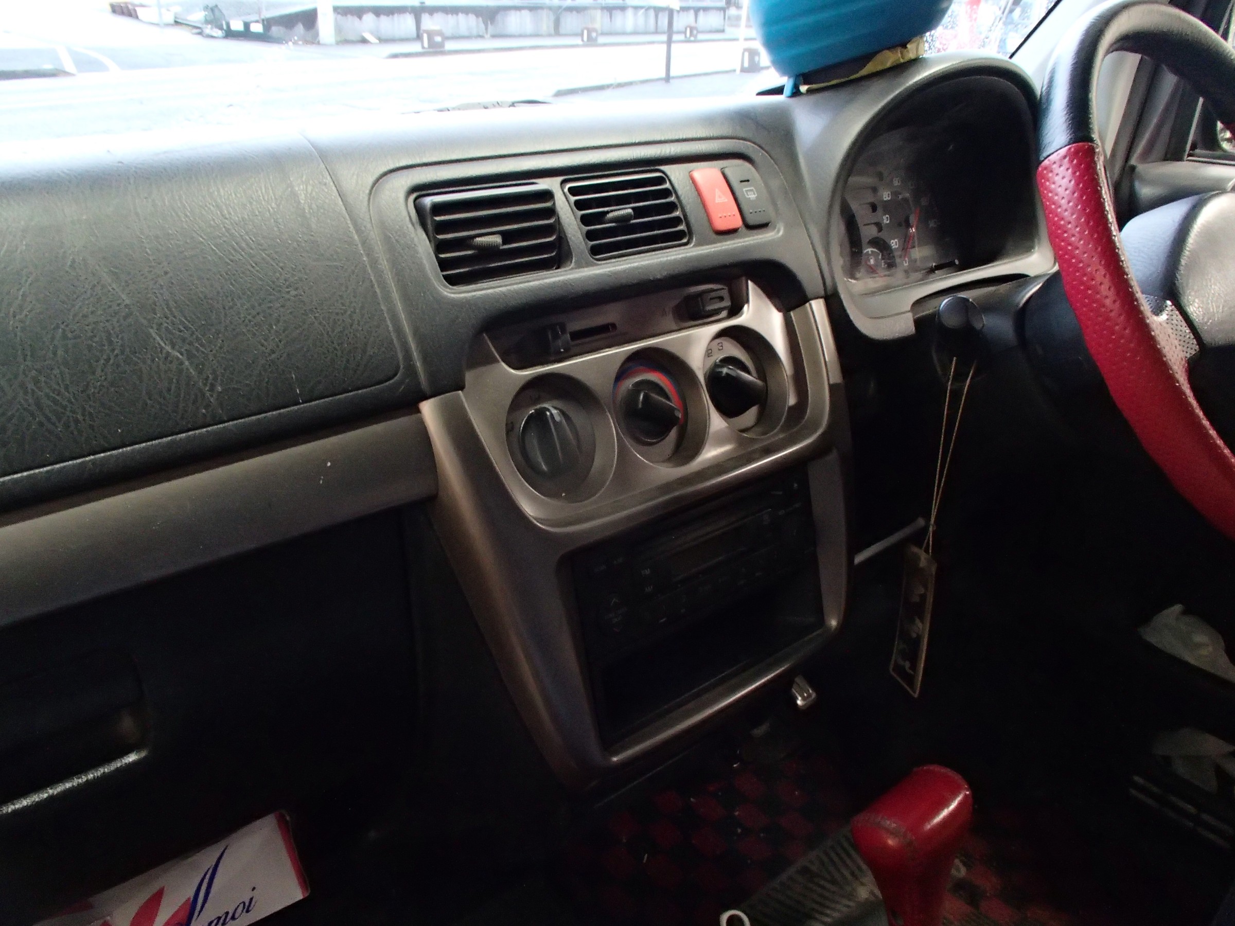 ホンダ バモス ホビオ ナビ取り付け ホンダ バモス Av カーナビ ドライブレコーダー Etc Av カーナビ ドライブレコーダー Etc ナビゲーション取付 Kameoka Diary コクピット 亀岡 車のカスタマイズにかかわるスタッフより