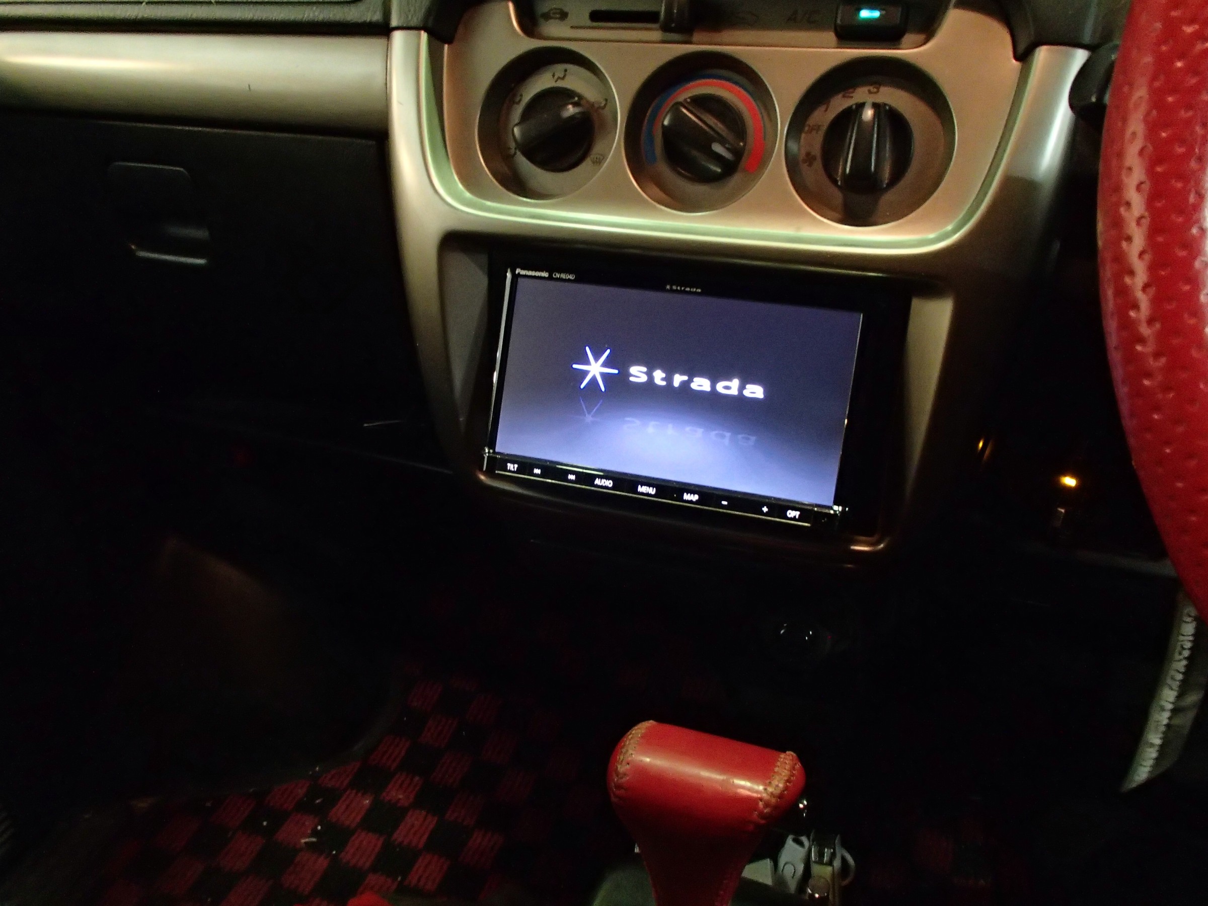 ホンダ バモス ホビオ ナビ取り付け ホンダ バモス Av カーナビ ドライブレコーダー Etc Av カーナビ ドライブレコーダー Etc ナビゲーション取付 Kameoka Diary コクピット 亀岡 車のカスタマイズにかかわるスタッフより