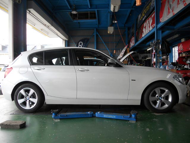 BMW 1シリーズ（F20）ダウンサス取付け。 | スタッフ日記 | スタイル