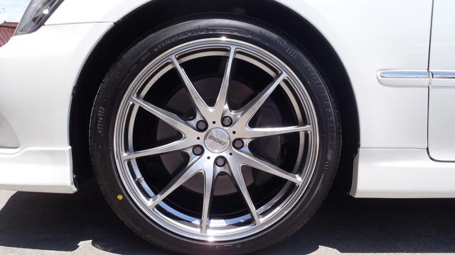 クラウン アスリート & レイズ G25 19インチ | スタッフ 日記