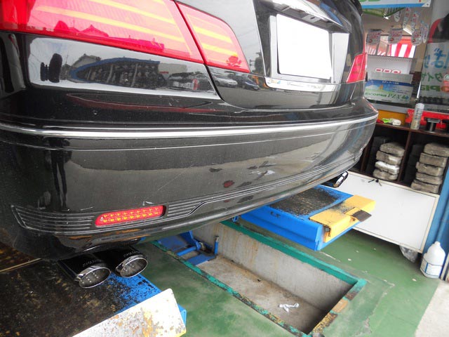 F50 シーマ マフラー交換 | スタッフ日記 | スタイルコクピット