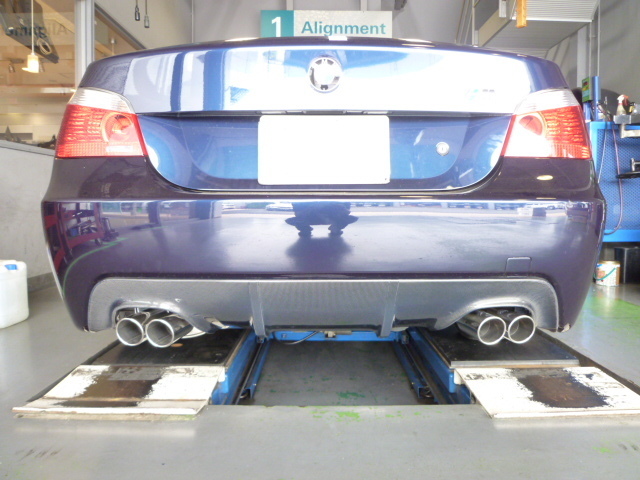 適切な価格 BMW 5シリーズ E60 NU25 中間パイプマフラー ienomat.com.br
