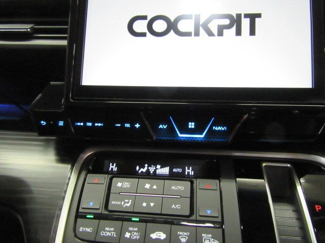 やっぱり大画面で正解でした ホンダ ステップワゴン 店長アサコのブログ コクピット 55 車のカスタマイズにかかわるスタッフより