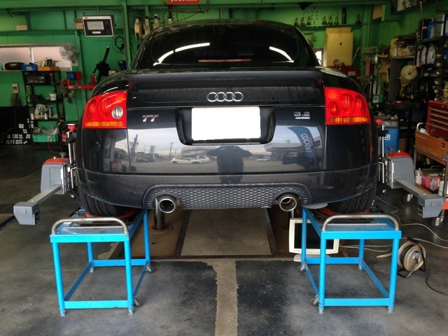 Audi Tt アーム交換 再調整 スタッフ日記 コクピット 魚津 車のカスタマイズにかかわるスタッフより