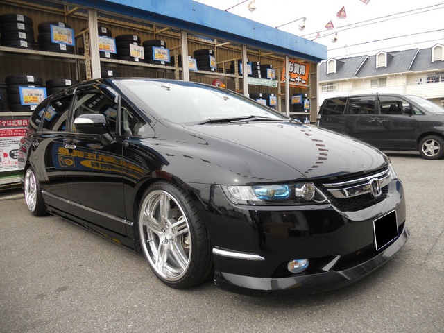 ｒｂ１ オデッセイ ホイールチェンジ スタッフ日記 スタイルコクピット ズーム 車のカスタマイズにかかわるスタッフより