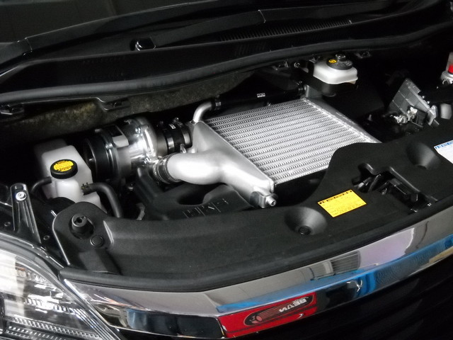 ヴェルファイアにスーパーチャージャーの取り付け ひが日記 スタイルコクピット 新潟青山 車のカスタマイズにかかわるスタッフより