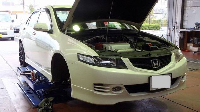 アコードユーロR CL7 ハブベアリング交換 | スタッフ 日記