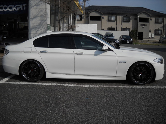 Bmw 5シリーズ F10 Kw車高調取り付け ひが日記 スタイルコクピット 新潟青山 車のカスタマイズにかかわるスタッフより