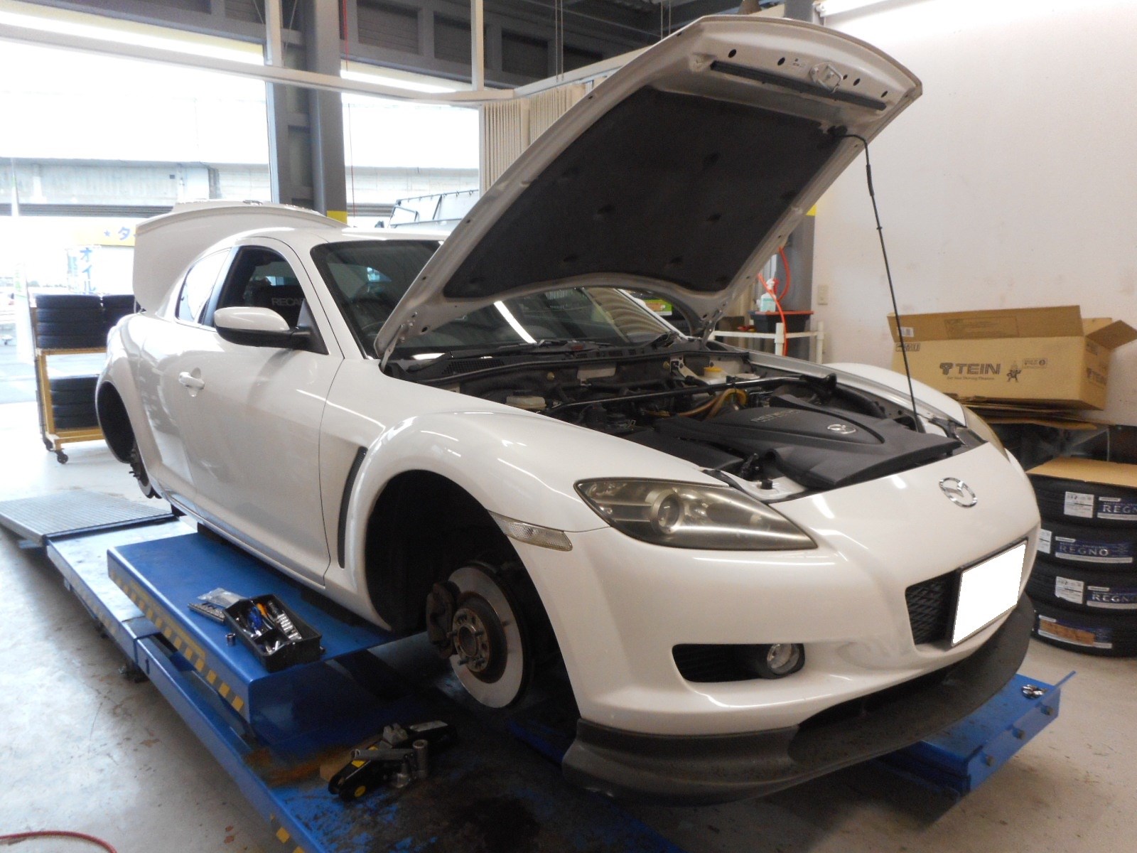 Amazon.co.jp: マツダ/RX-8(SE3P)―オーナー必携のパーツ取り付け