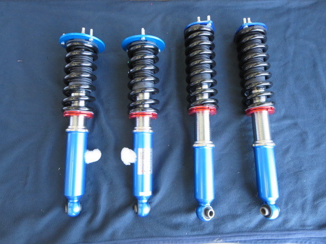 マーク に車高調取り付け 店長アサコのブログ コクピット 55 車のカスタマイズにかかわるスタッフより