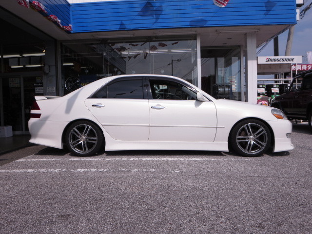 マーク に車高調取り付け 店長アサコのブログ コクピット 55 車のカスタマイズにかかわるスタッフより