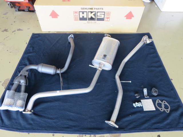 新型タントカスタムにマフラー取り付け | 店長アサコのブログ