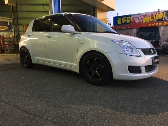 スズキ スイフト Zc72s オーナーズカーインデックス カスタマイズカー紹介 スタイルコクピット テクニカ お客さまの車高調 ドレスアップ カスタマイズなど加工取付事例車両の紹介