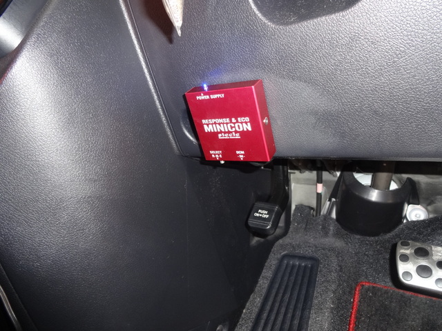 シエクル MINICON取り付け | 今日の出来事 | コクピット 西部 | 車の