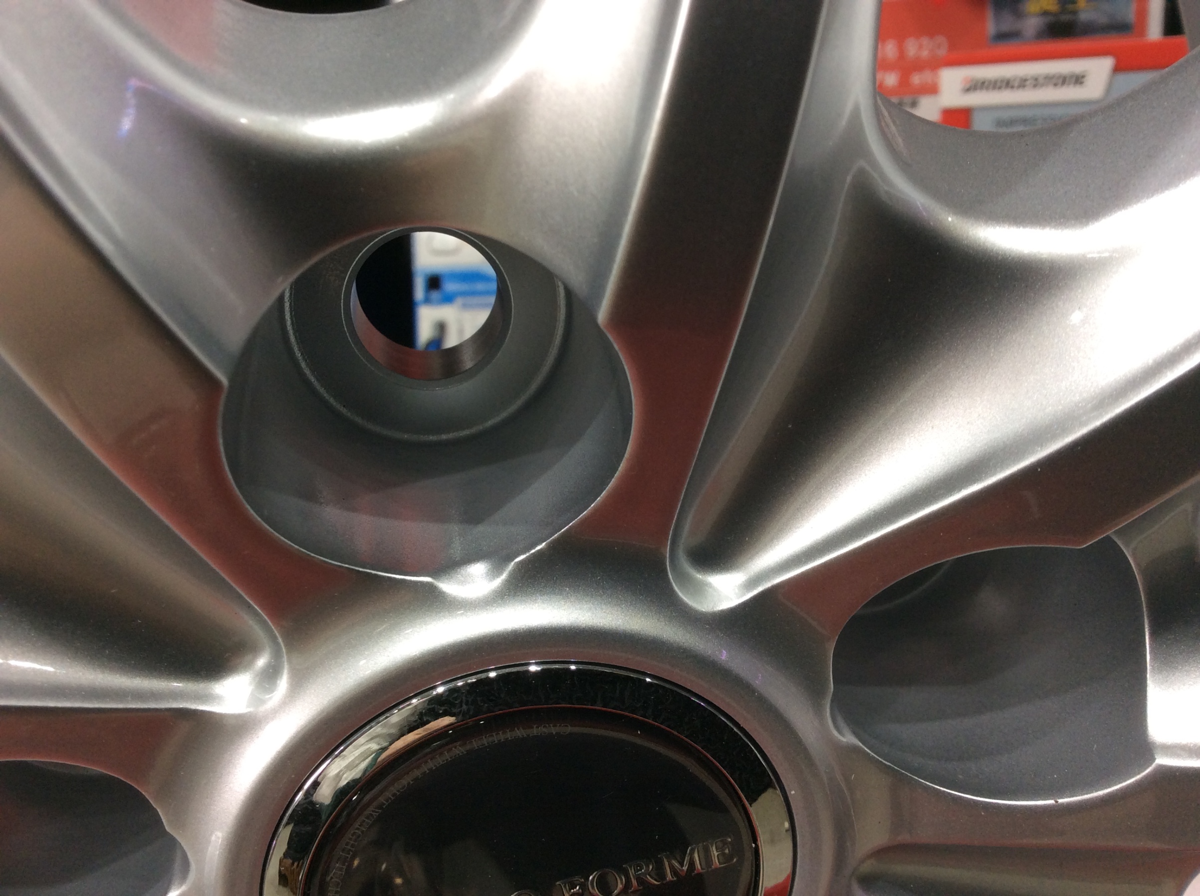 中古アルミ15x6.0 トヨタ専用平座ナット使用プリウス、カローラ