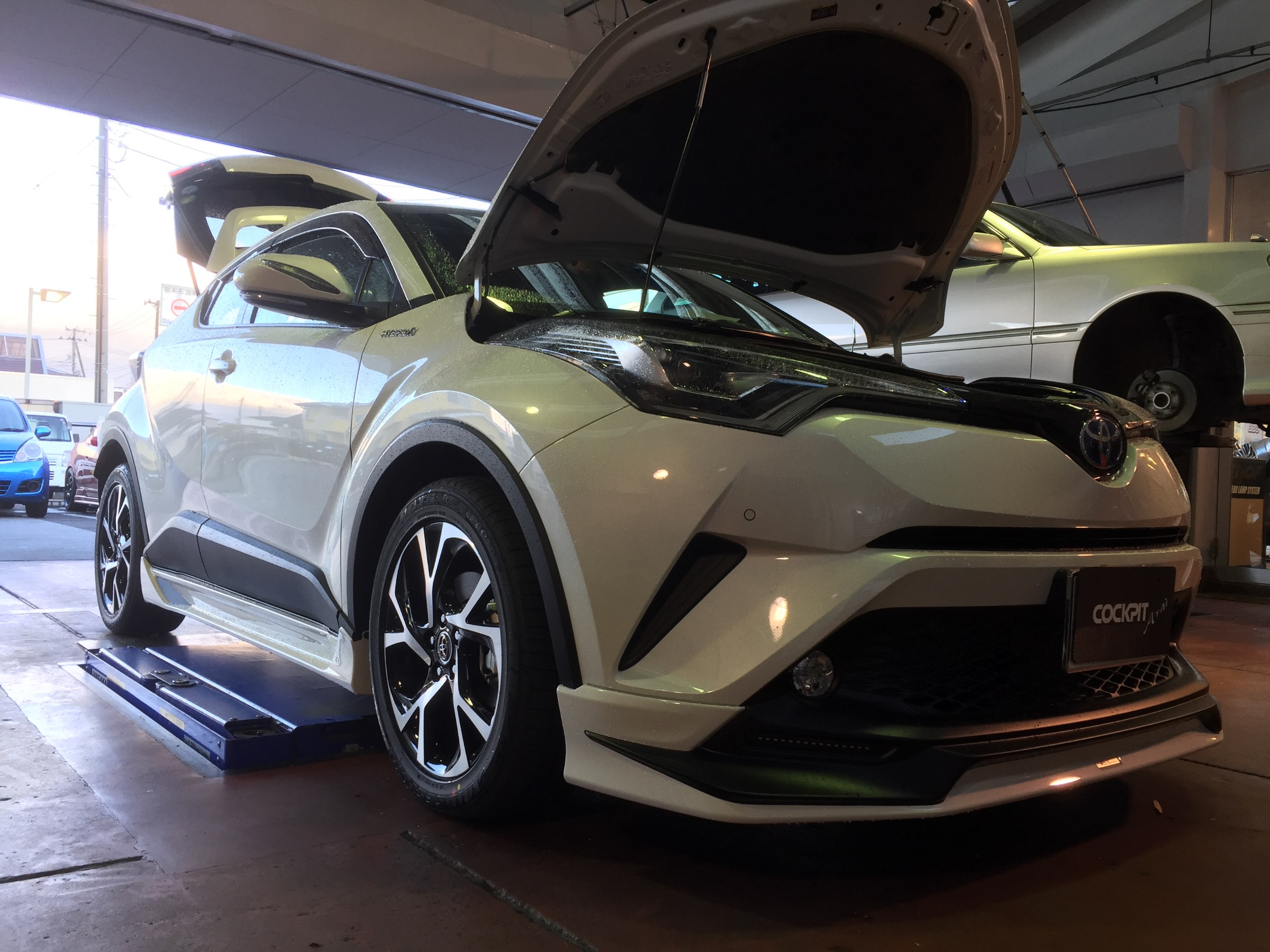 ☆国内最安値に挑戦☆ C-HR 車高調テイン 走行3000キロ程 thecarestaff.com