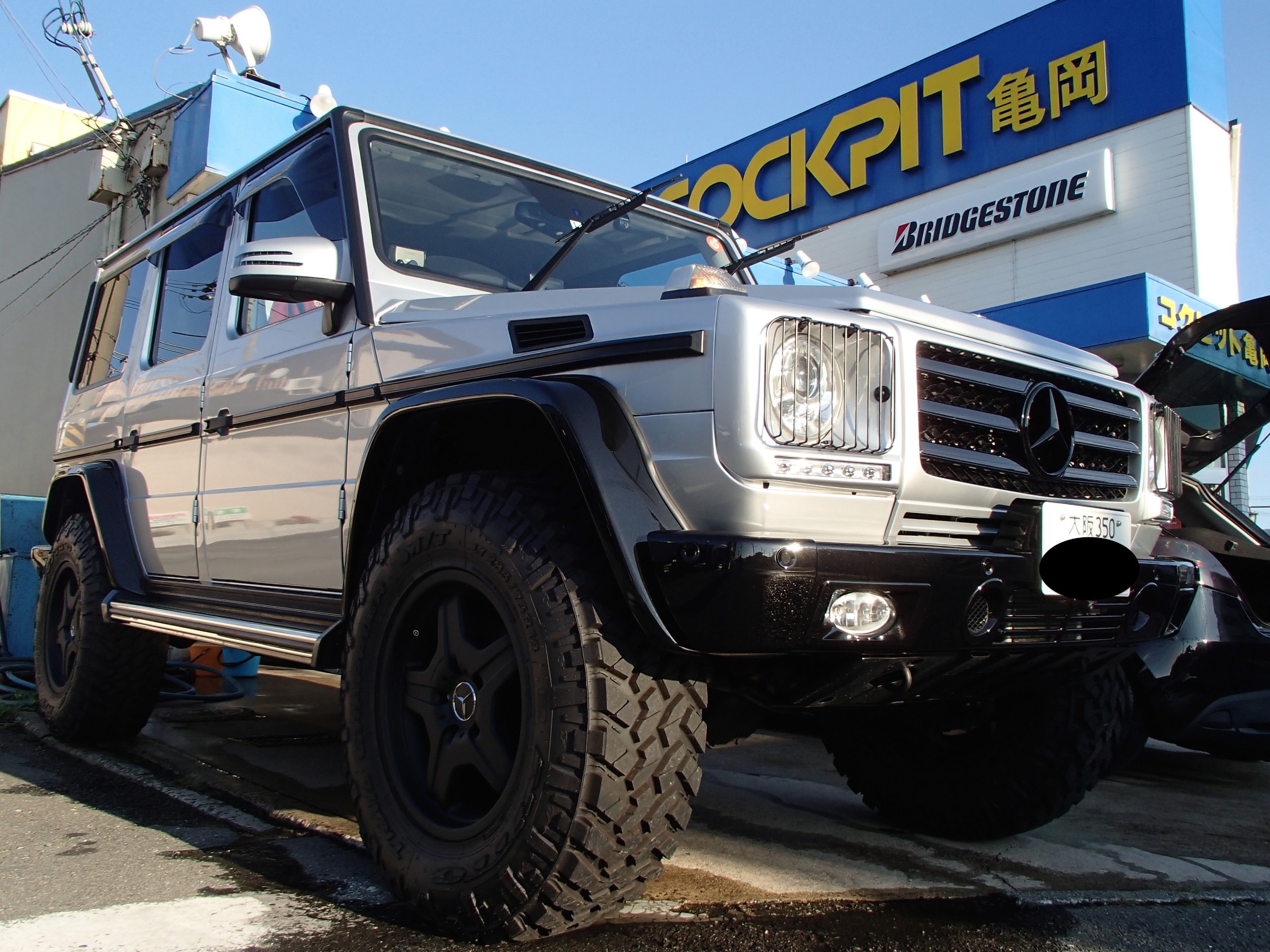 メルセデス Gクラス リヤスムージング オーバーフェンダー交換 メルセデス ベンツ Gクラス Kameoka Diary コクピット 亀岡 車のカスタマイズにかかわるスタッフより