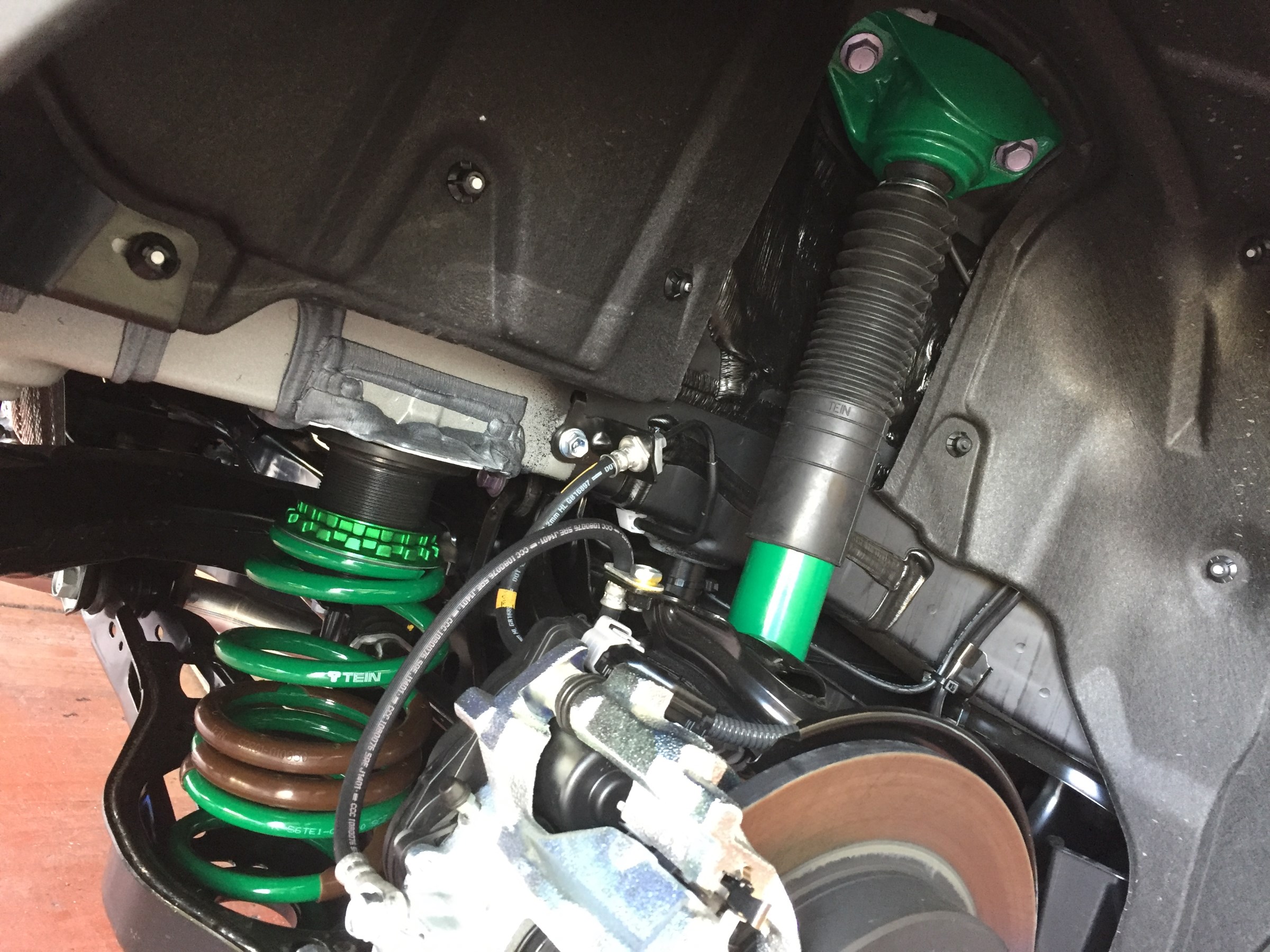 世界戦略SUV C-HR & TEIN FLEX Z + EDFC ACTIVE | トヨタ C-HR 足