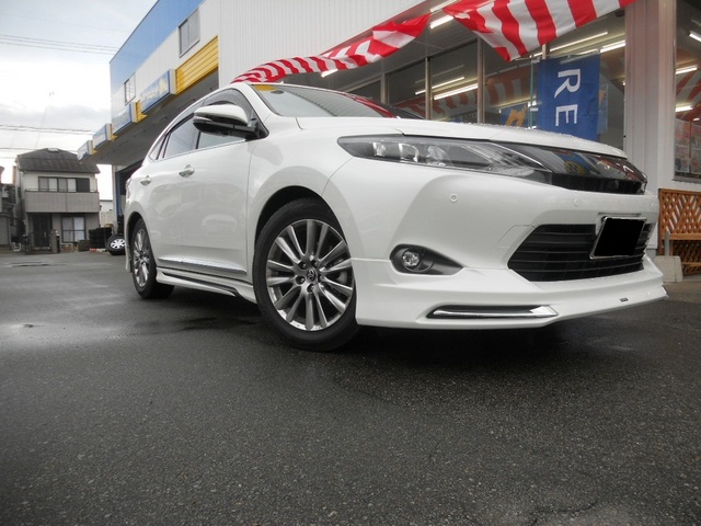 新型ハリアー 60型 車高調取り付け スタッフ日記 スタイルコクピット ズーム 車のカスタマイズにかかわるスタッフより