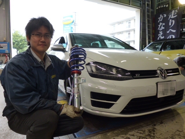 VW GOLF R へ 車高調取付&４輪アライメント作業 ／ SACHS（ザックス