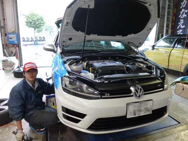 VW GOLF R へ 車高調取付&４輪アライメント作業 ／ SACHSザックス
