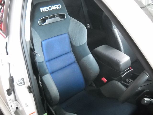 レクサス CT200h ＆ スバル レガシィ ✖ レカロシート | 新潟青山日記