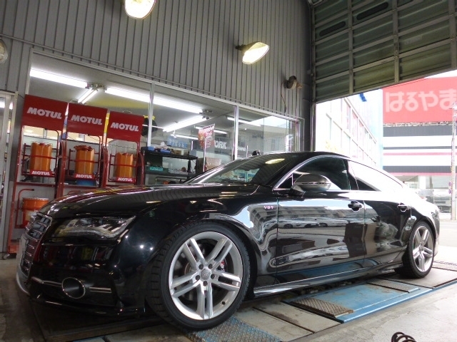 AUDI A7 に車高調(コイルオーバー)取付 / KW(カーヴェー AUDI A7 に車高調(コイルオーバー)取付 / KW(カーヴェー