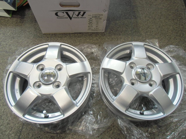 働くクルマ用アルミホイール「CVW-01」！ | スタッフ日記 | コクピット