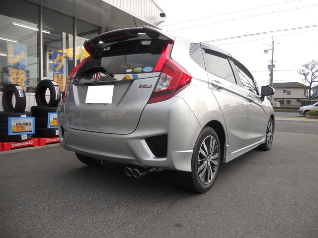新車フィット GK5 無限マフラー に交換いたしました