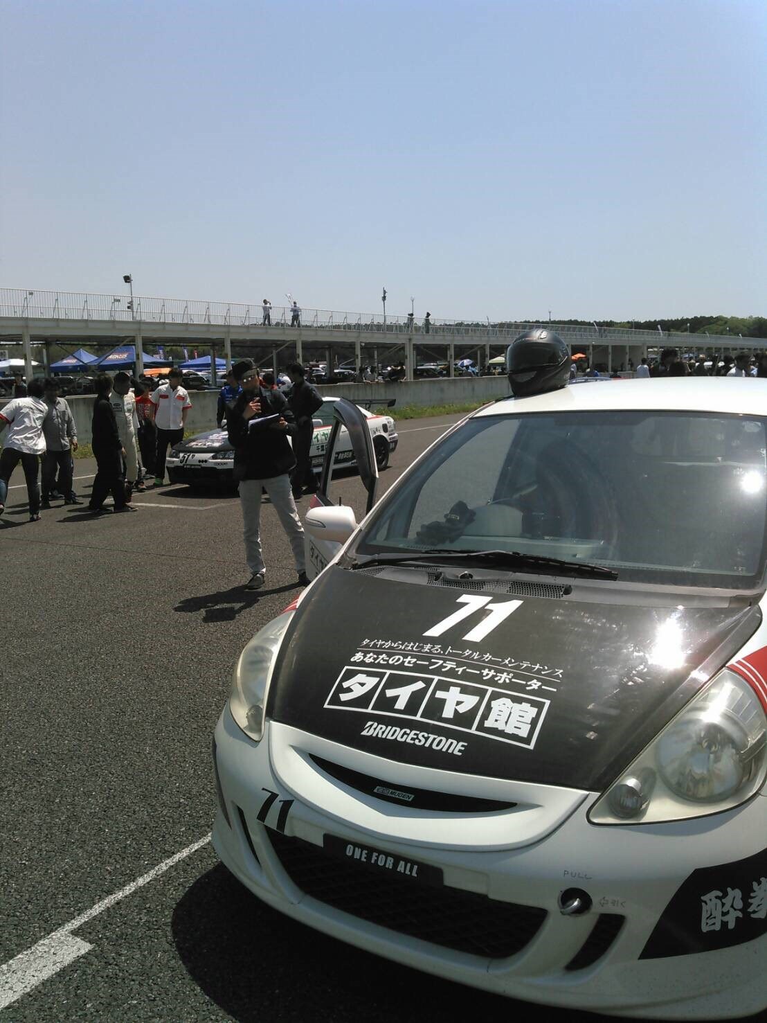袖ヶ浦フォレストレースウェイ 86 Brzオーナーズバトル 4時間マル耐 スタッフ日記 コクピット さくら 車のカスタマイズにかかわるスタッフより